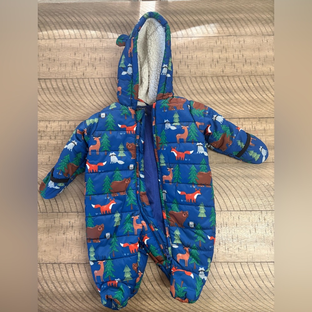 Children’s Place 0-3m Snowsuit